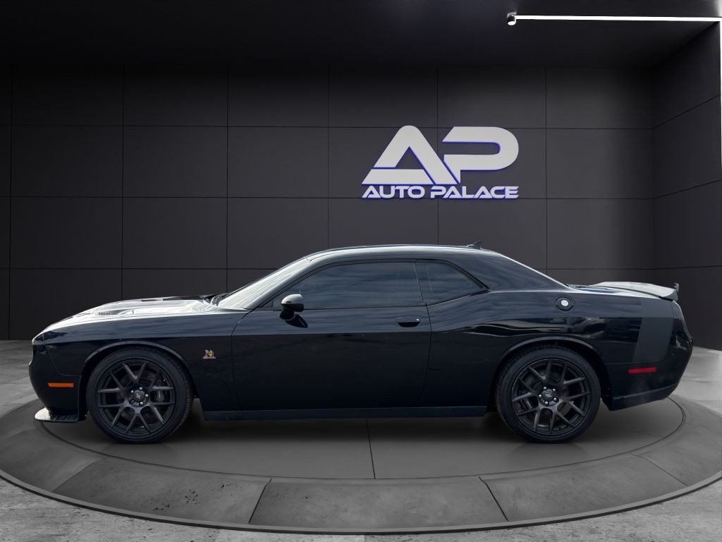 2017 Dodge Challenger Image 7