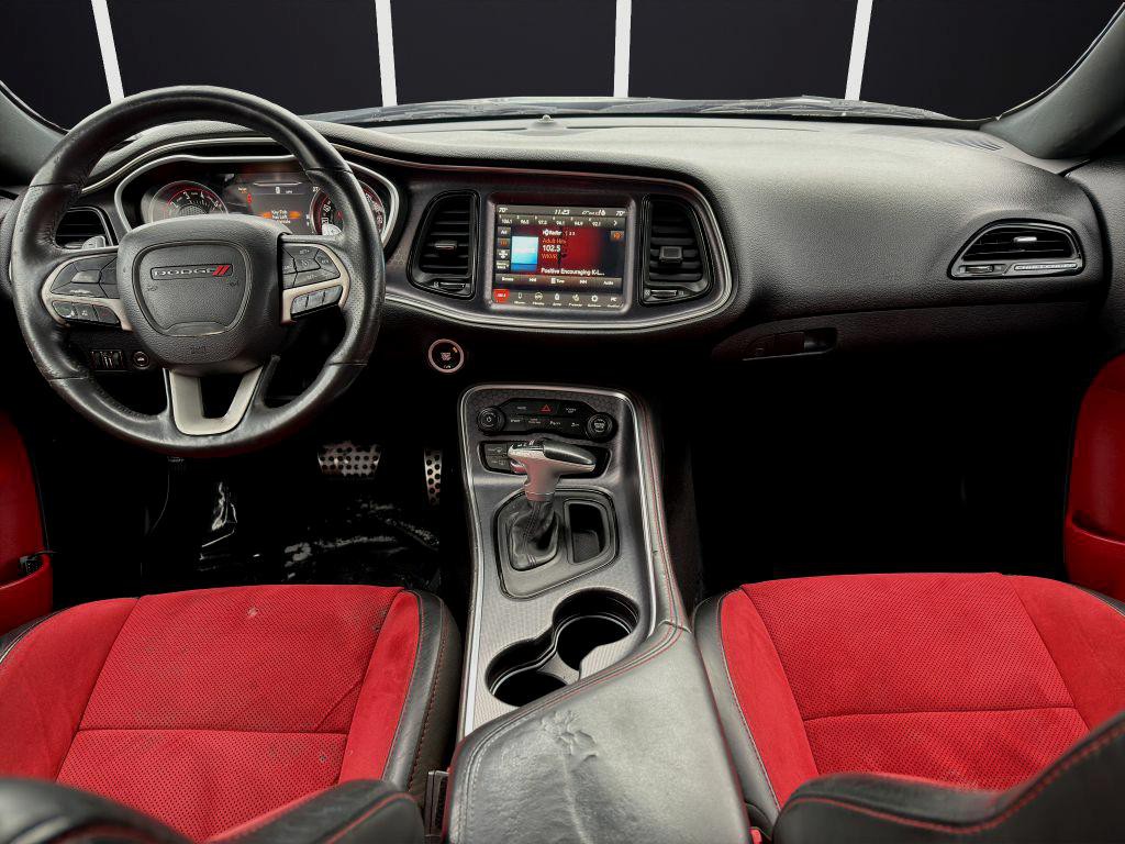 2017 Dodge Challenger Image 13