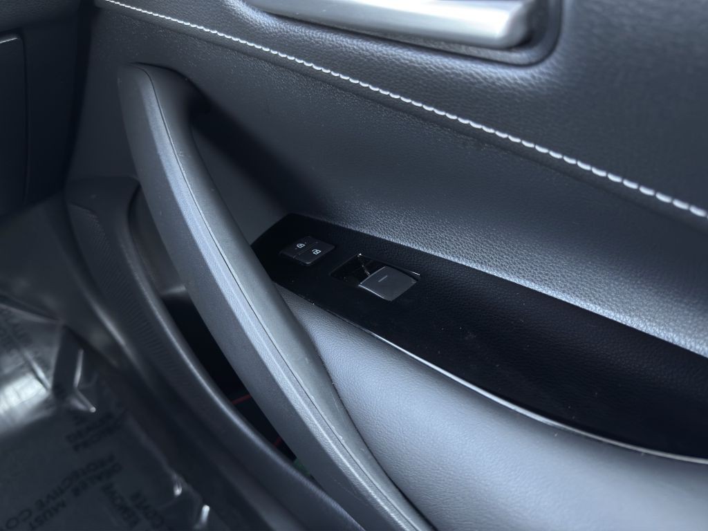 2020 Toyota Corolla Image 15