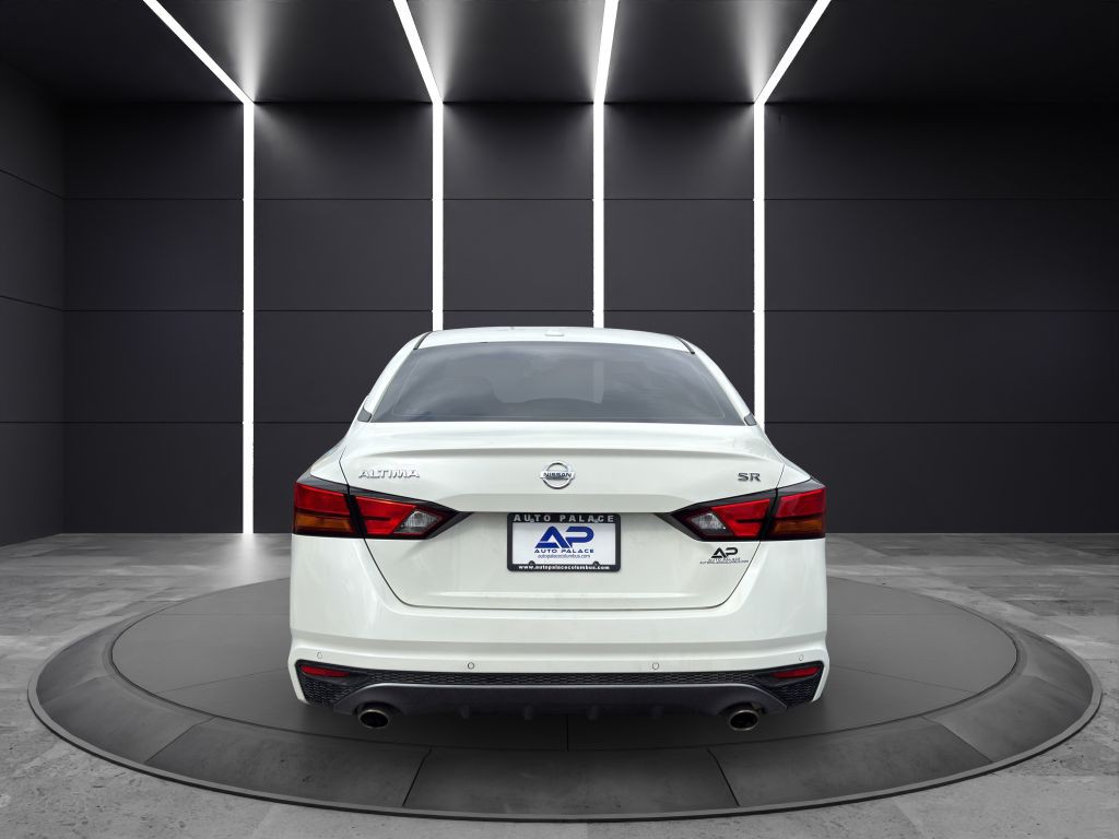 2022 Nissan Altima Image 5