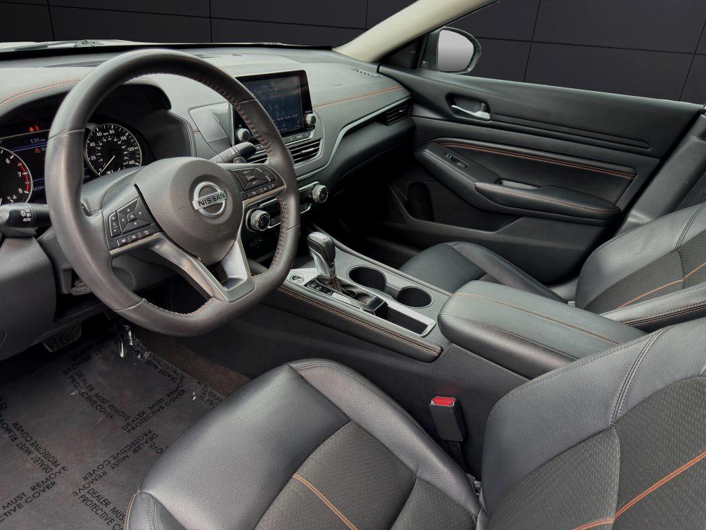 2022 Nissan Altima Image 12