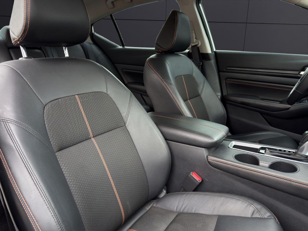 2022 Nissan Altima Image 14