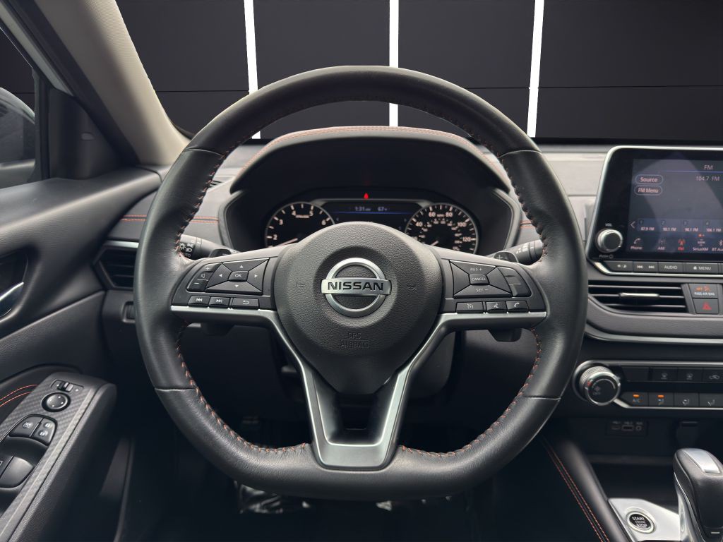 2022 Nissan Altima Image 16