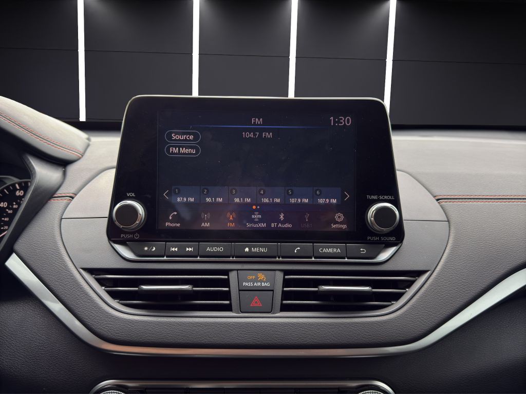 2022 Nissan Altima Image 18
