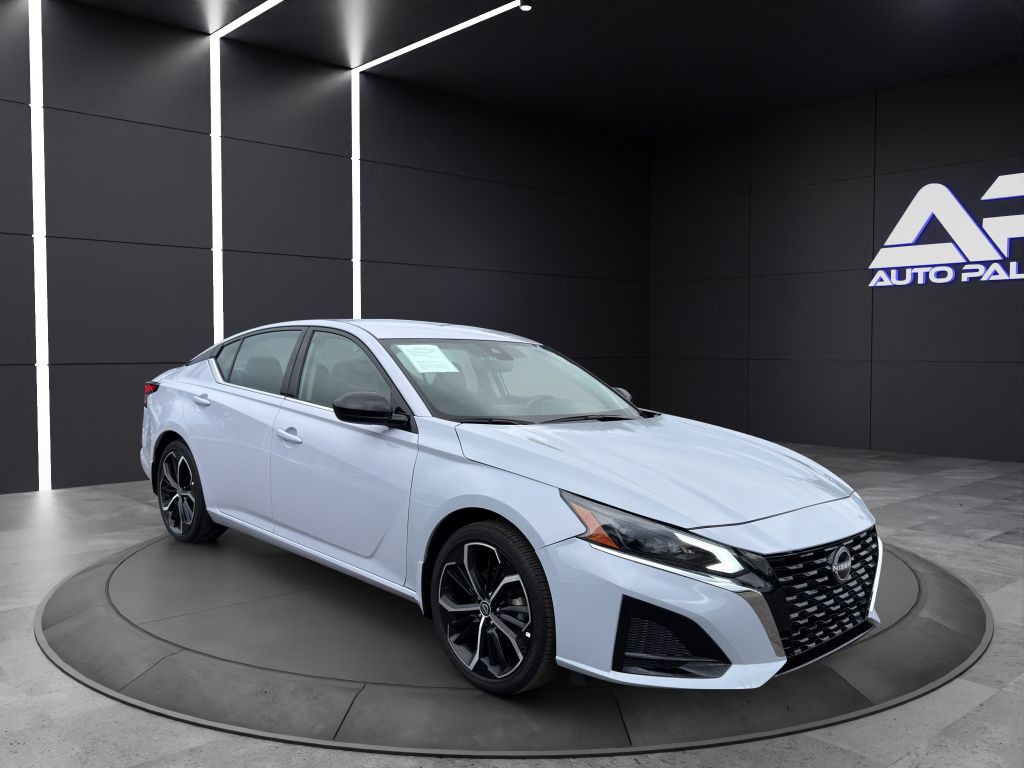 2024 Nissan Altima Image 3