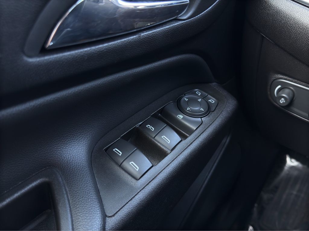 2023 Chevrolet Equinox Image 11