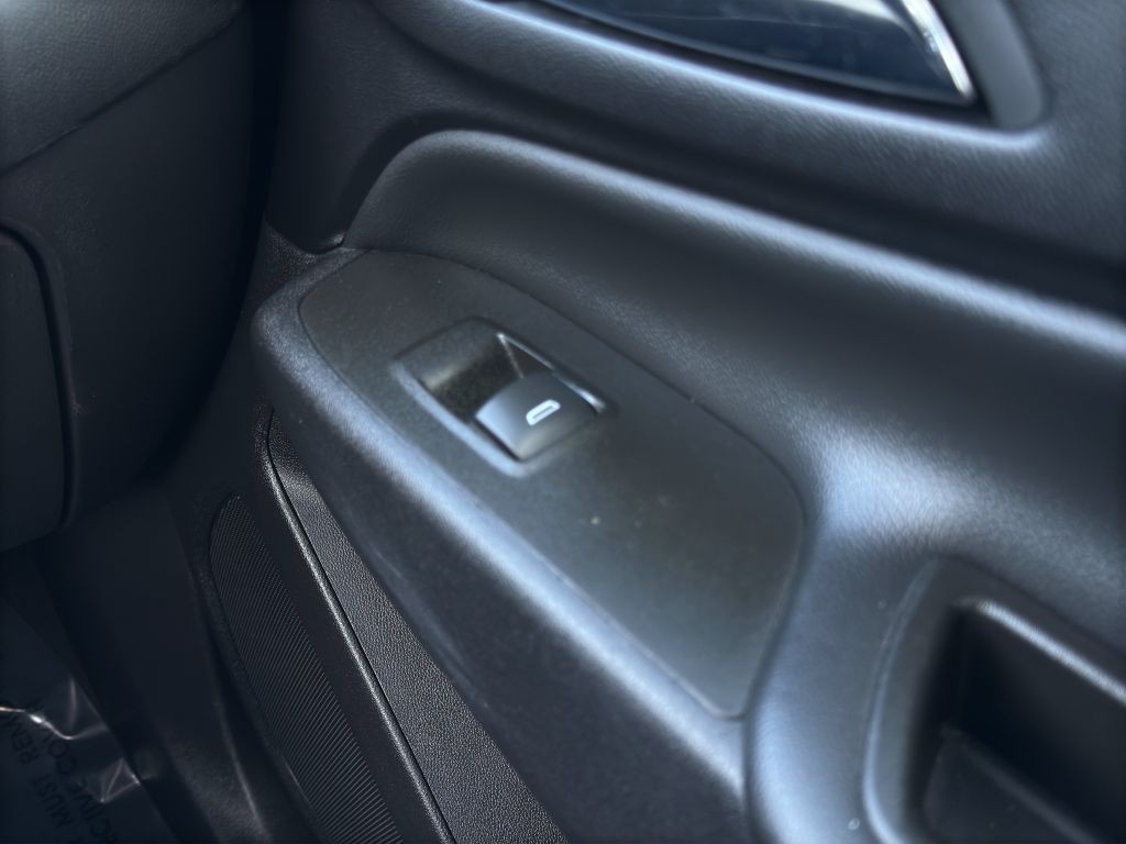 2023 Chevrolet Equinox Image 15