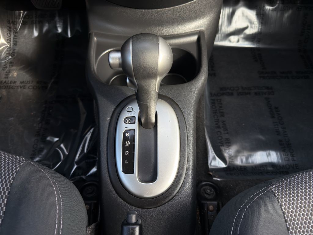 2016 Nissan Versa Image 19