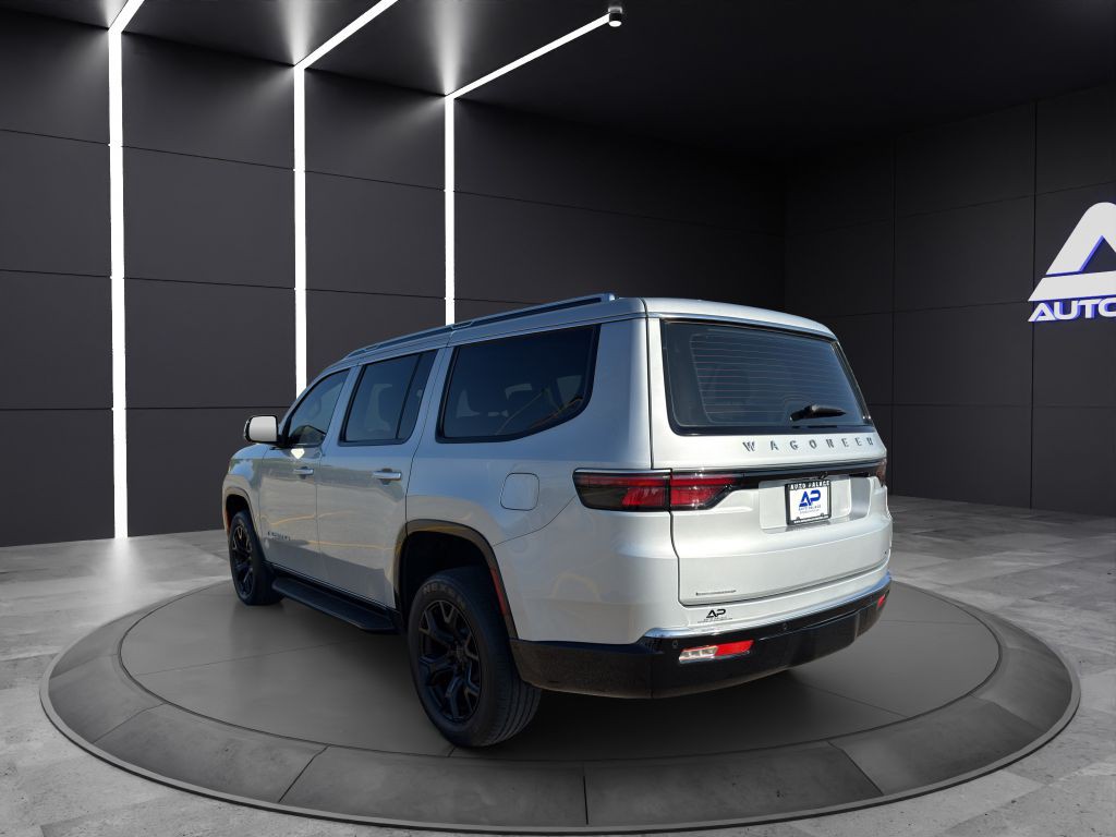 2022 Jeep Wagoneer Image 4