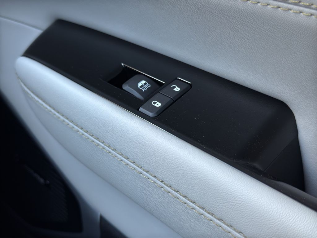 2022 Jeep Wagoneer Image 15