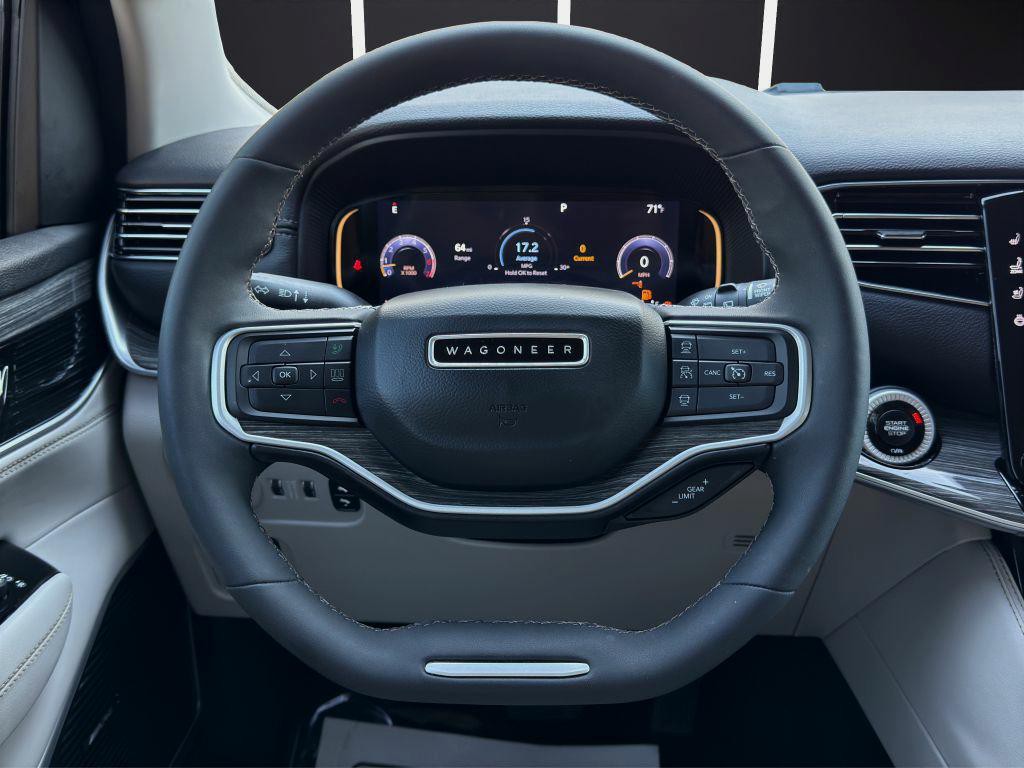2022 Jeep Wagoneer Image 16