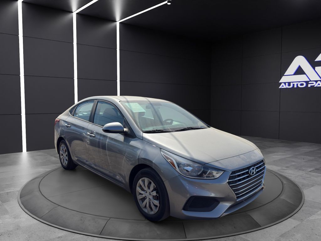 2021 Hyundai Accent Image 2