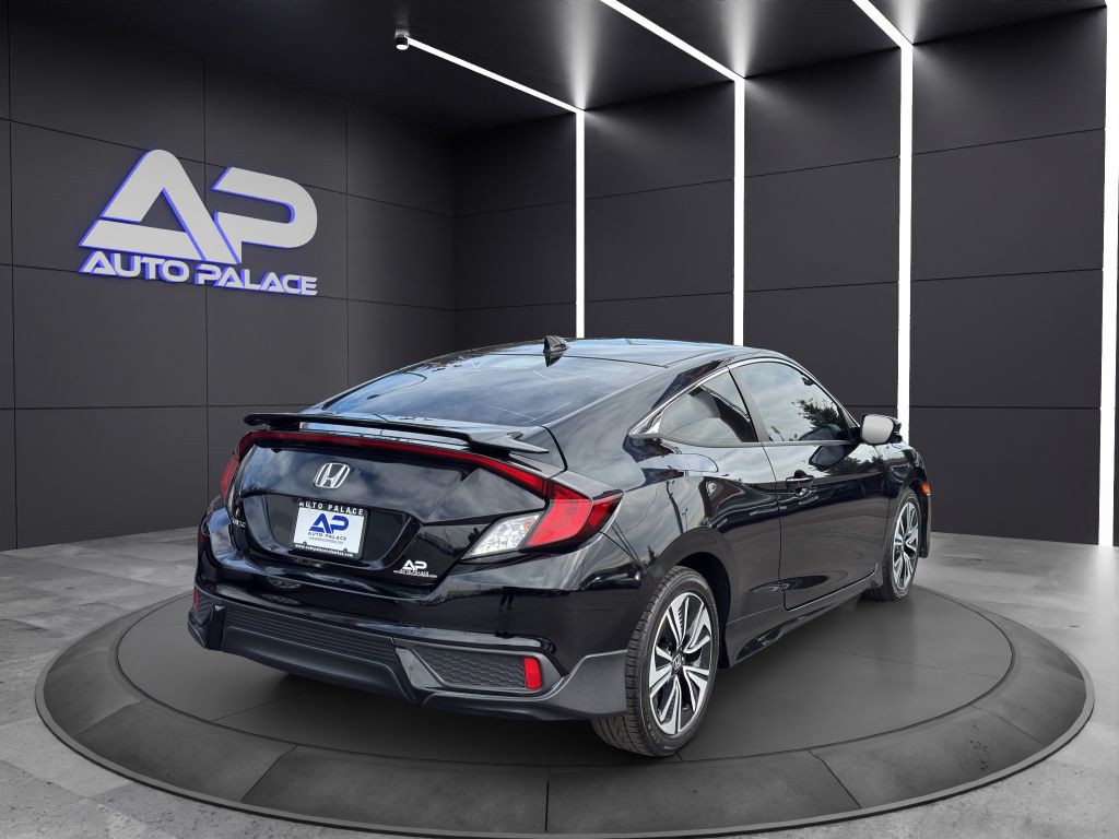 2017 Honda Civic Image 6