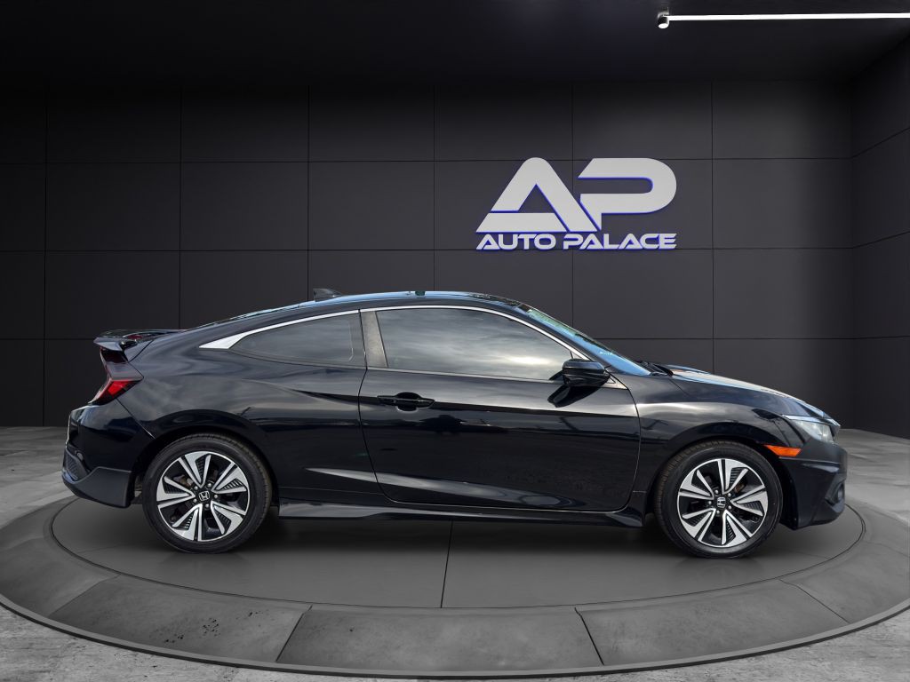 2017 Honda Civic Image 8