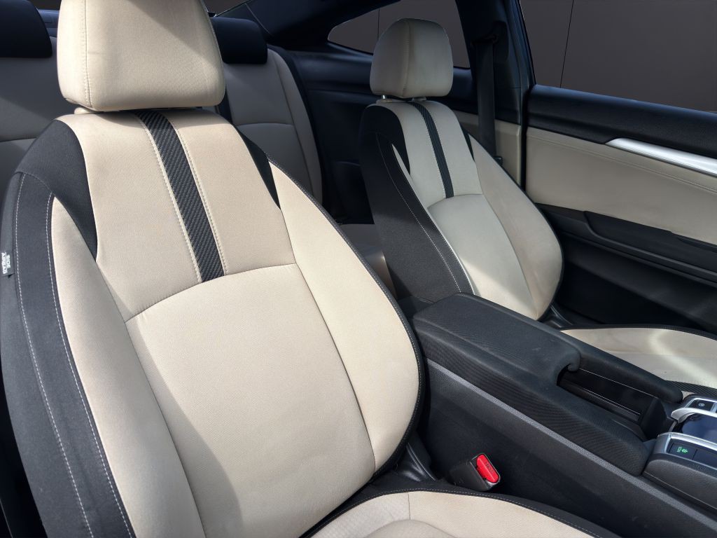 2017 Honda Civic Image 14