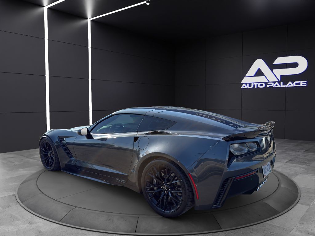 2017 Chevrolet Corvette Image 2