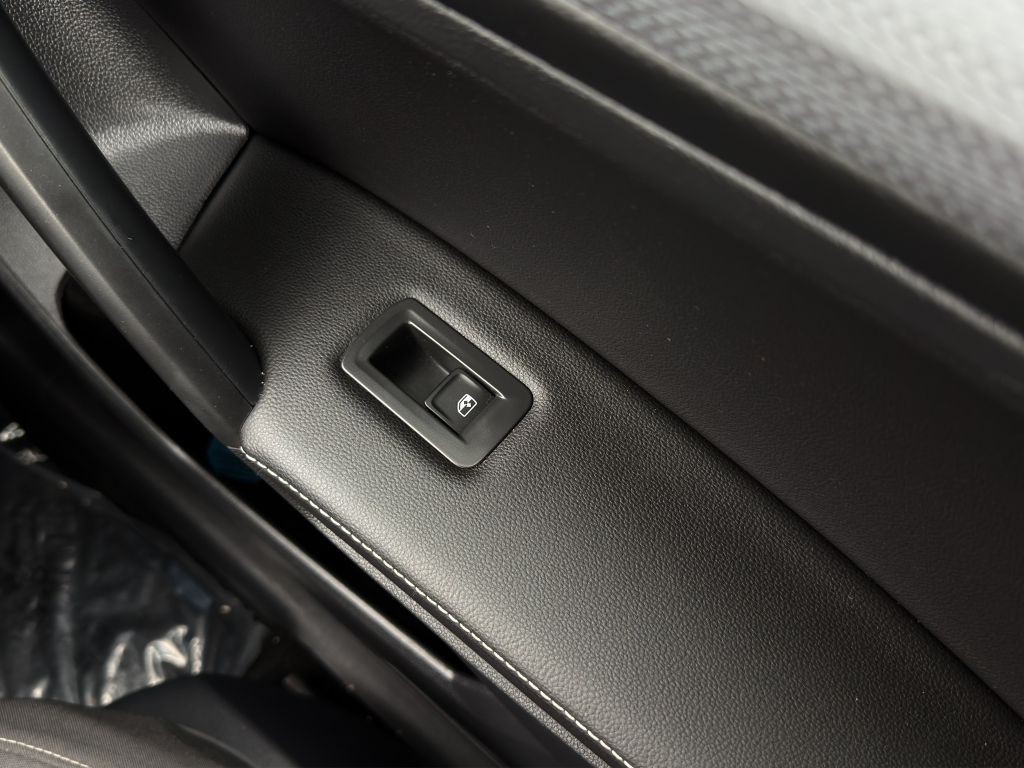 2022 Volkswagen Tiguan Image 15