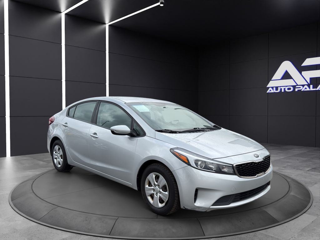 2017 Kia Forte Image 3