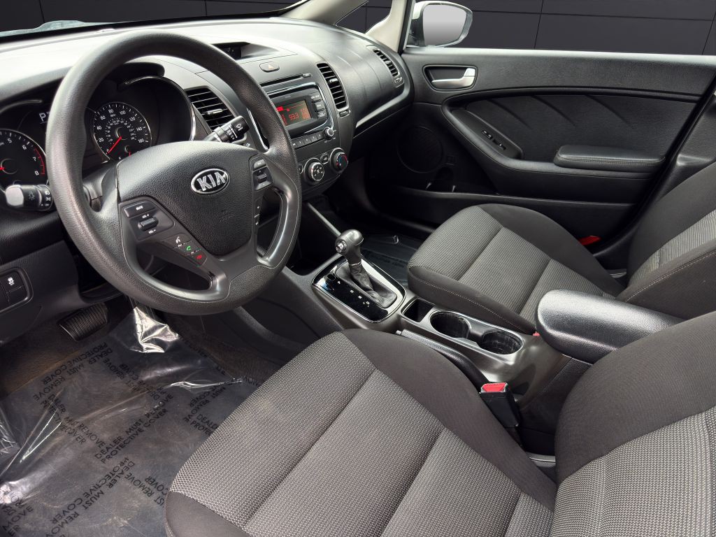 2017 Kia Forte Image 12