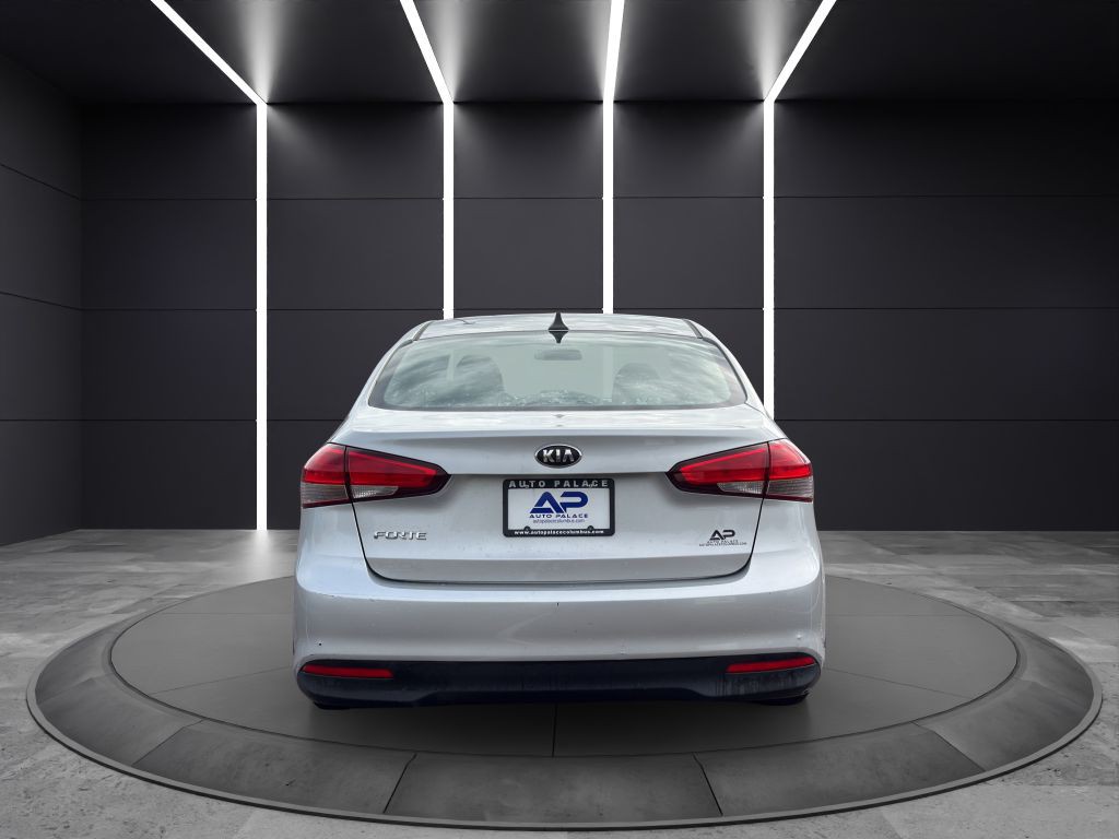 2018 Kia Forte Image 5