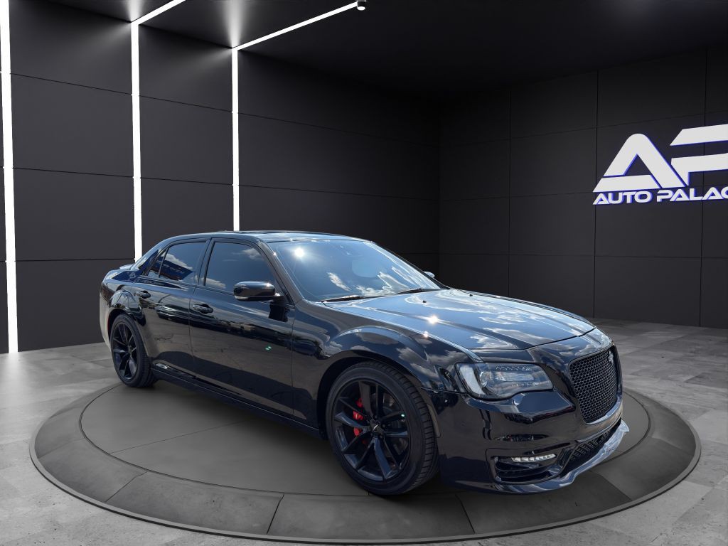 2023 Chrysler 300 Image 3