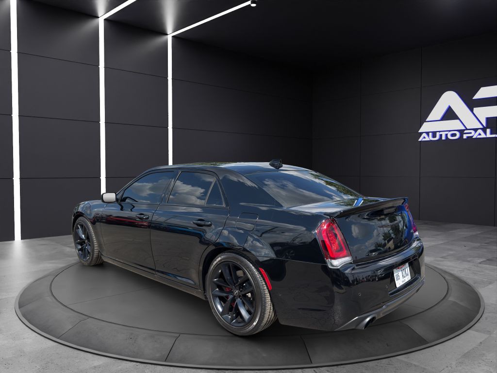 2023 Chrysler 300 Image 4