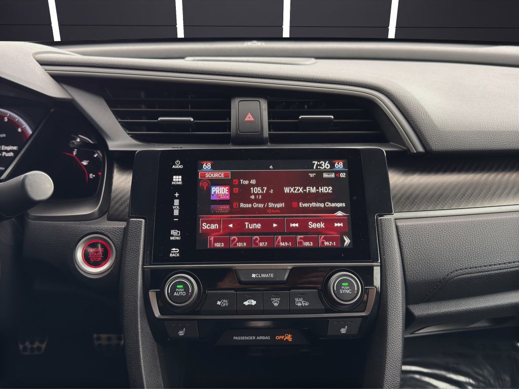 2018 Honda Civic Image 17