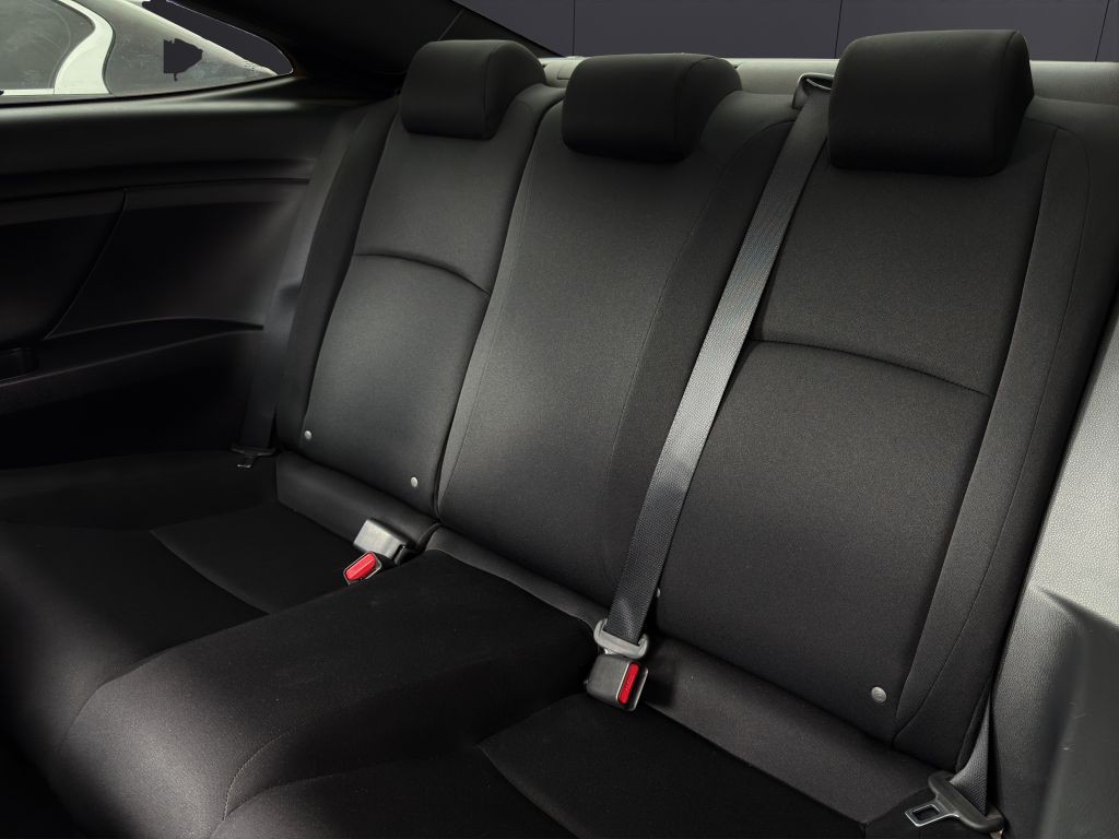 2018 Honda Civic Image 21