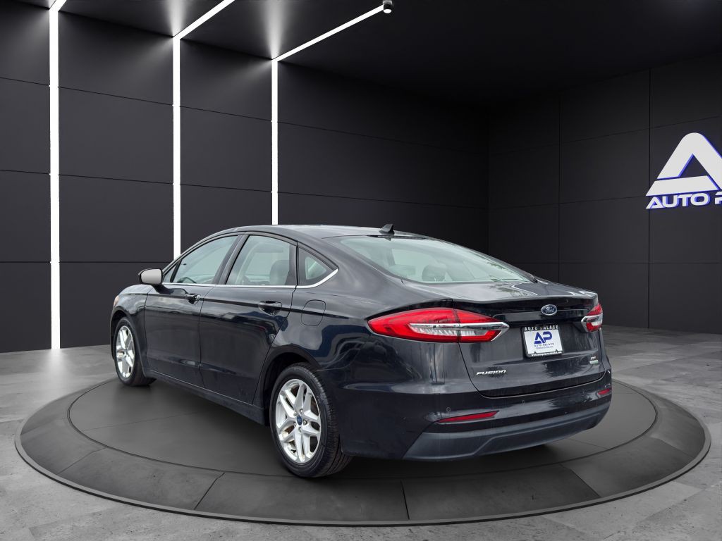 2020 Ford Fusion Image 4
