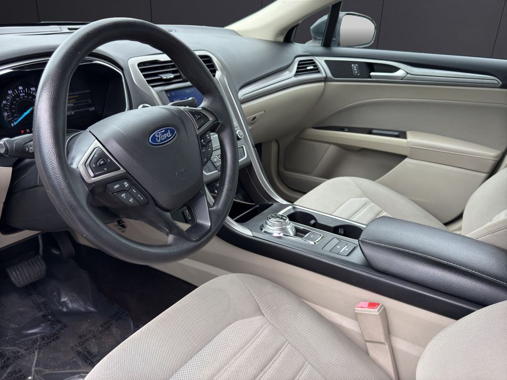 2020 Ford Fusion Image 12