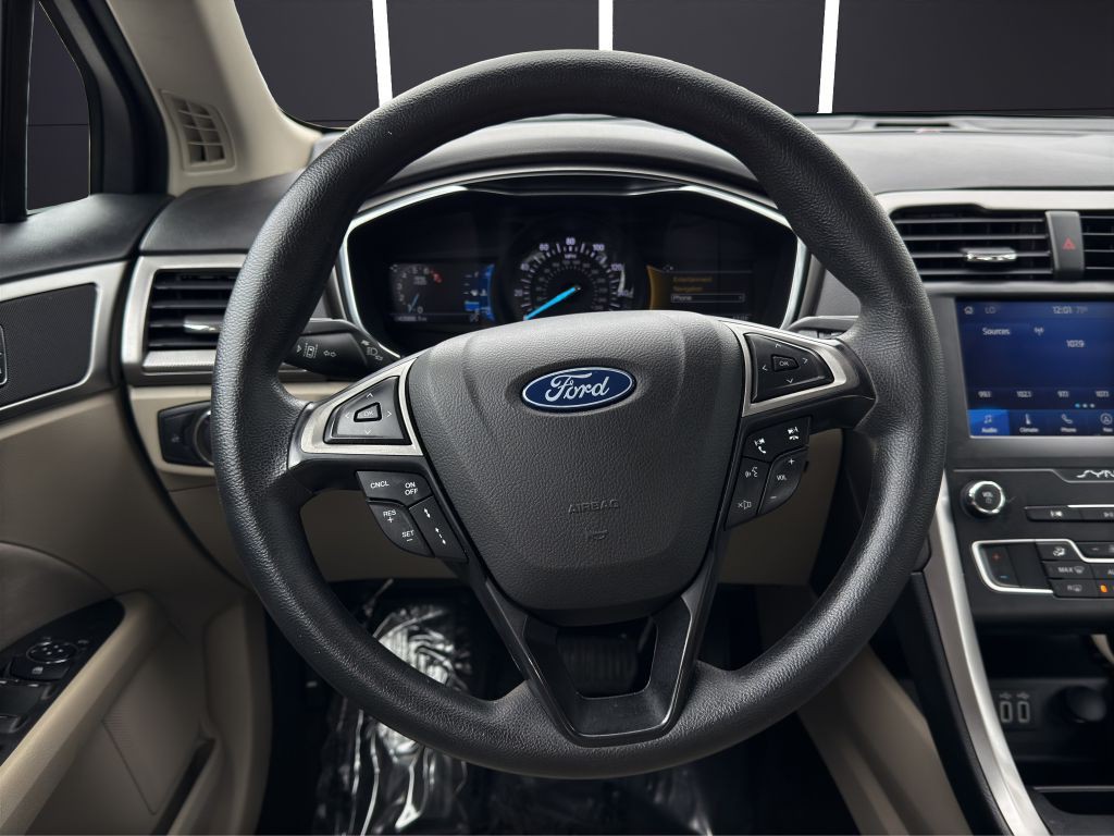 2020 Ford Fusion Image 16