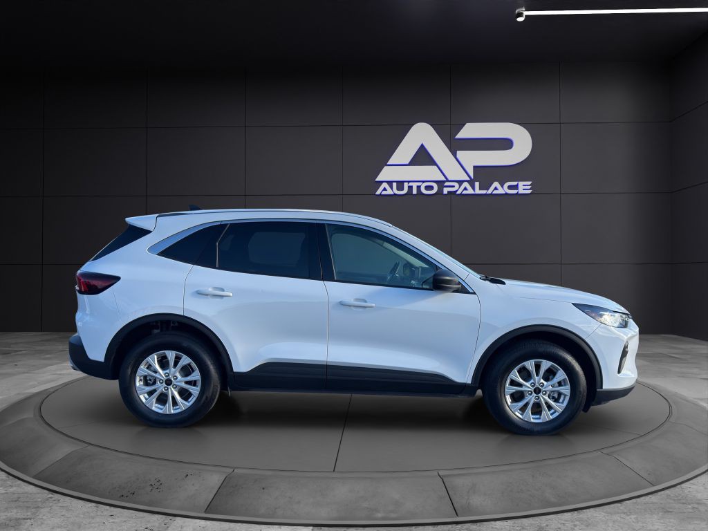 2024 Ford Escape Image 8