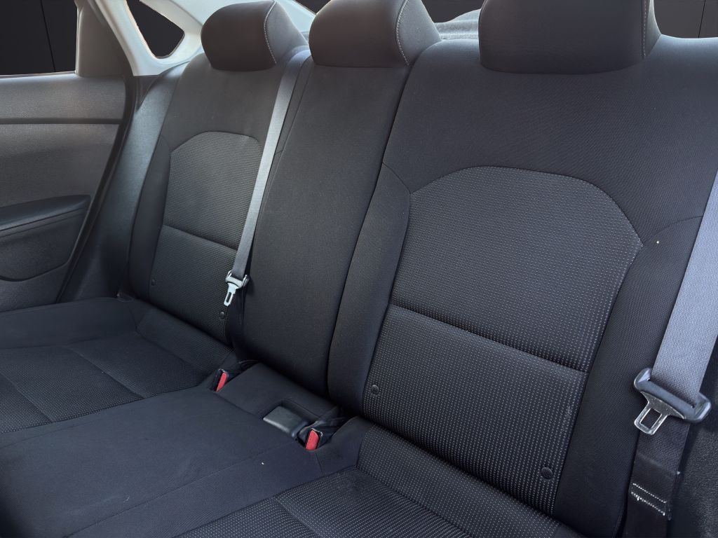 2021 Kia Forte Image 21