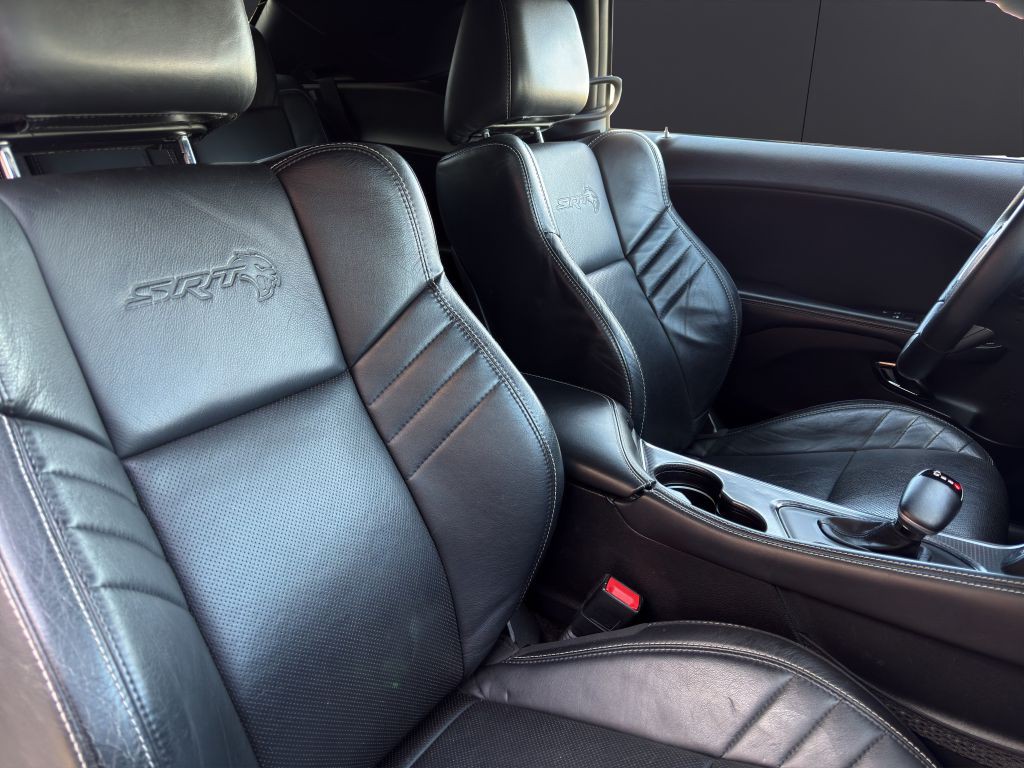 2017 Dodge Challenger Image 14