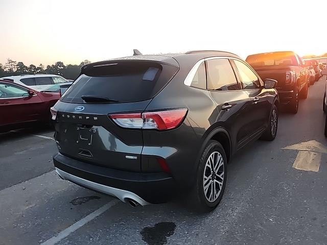 2020 Ford Escape Image 2