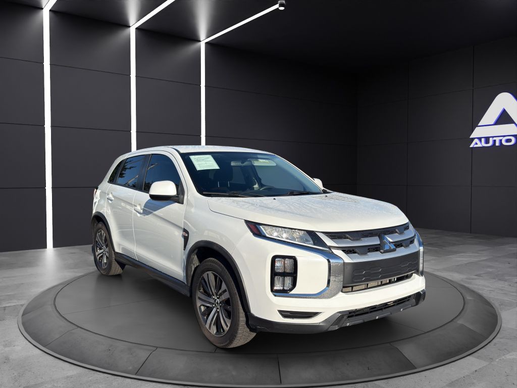 2020 Mitsubishi Outlander Image 3