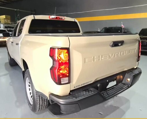 2023 Chevrolet Colorado Image 2