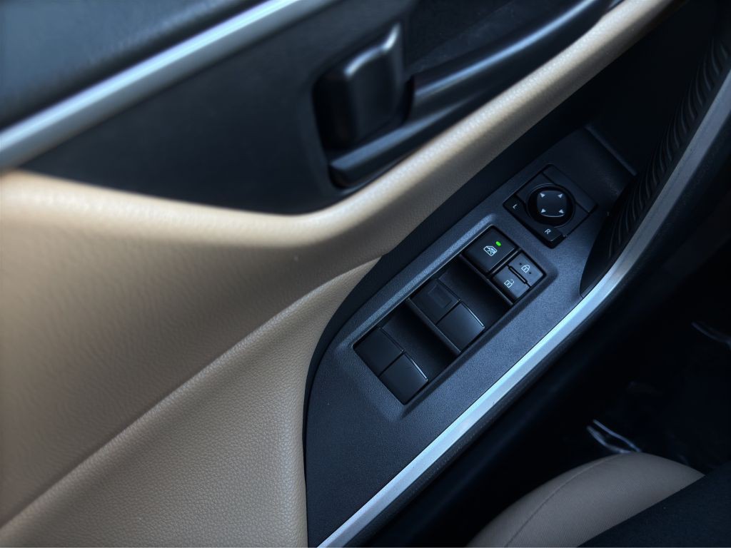 2021 Toyota Rav4 Image 11