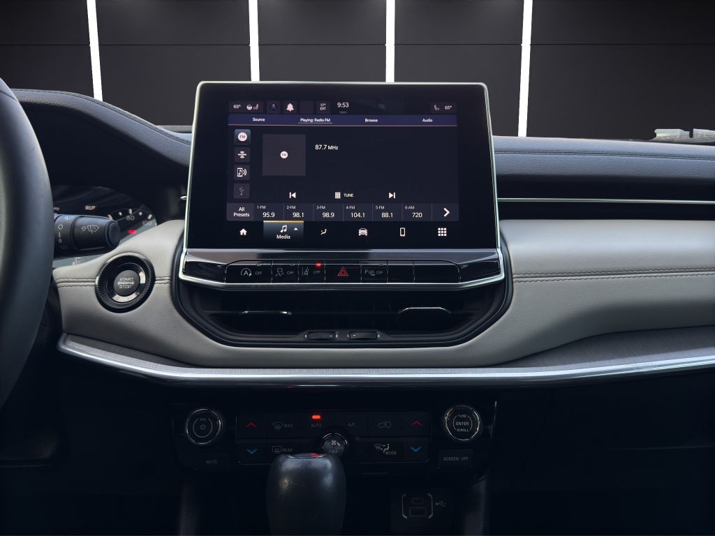 2023 Jeep Compass Image 18