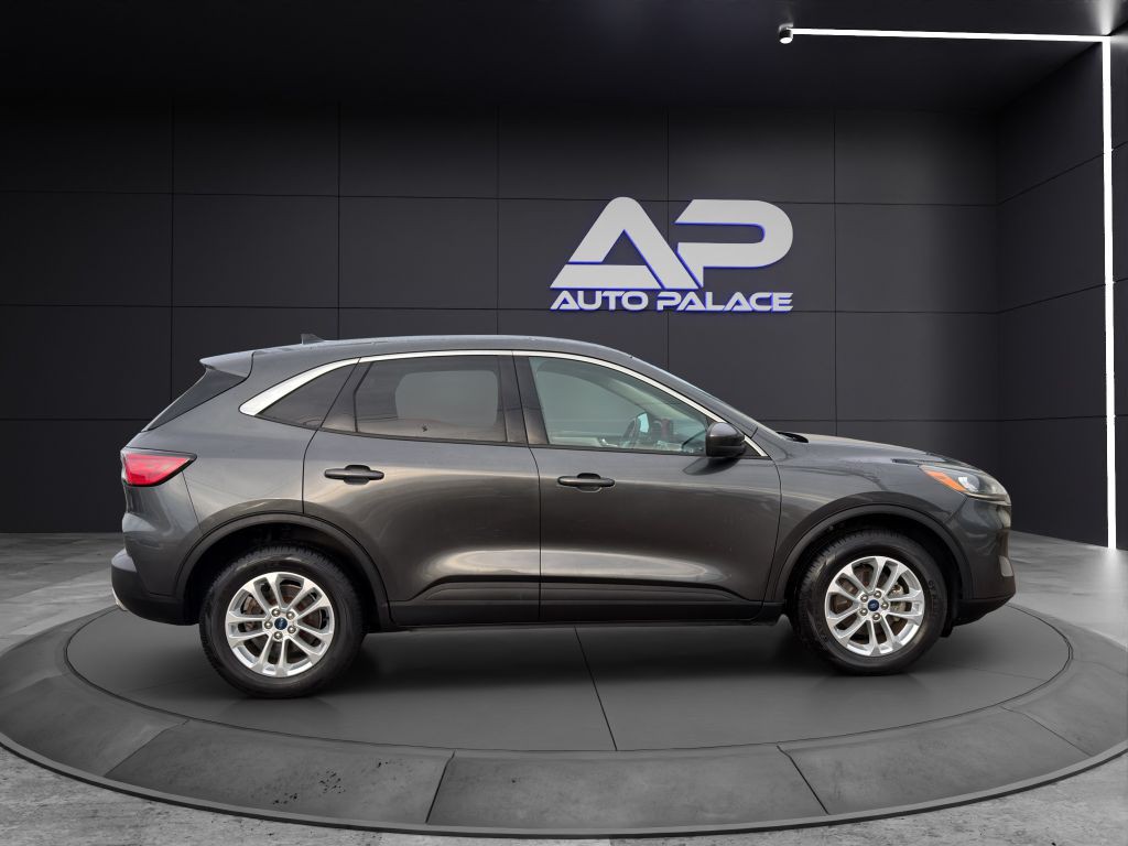 2020 Ford Escape Image 8