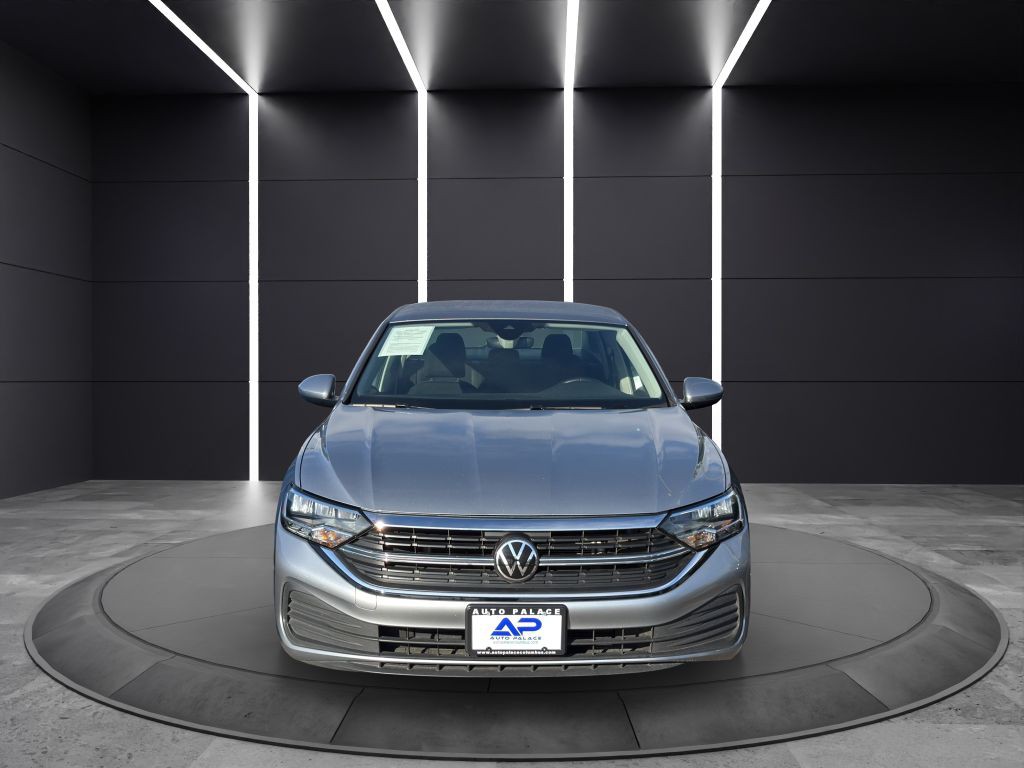 2024 Volkswagen Jetta Image 2