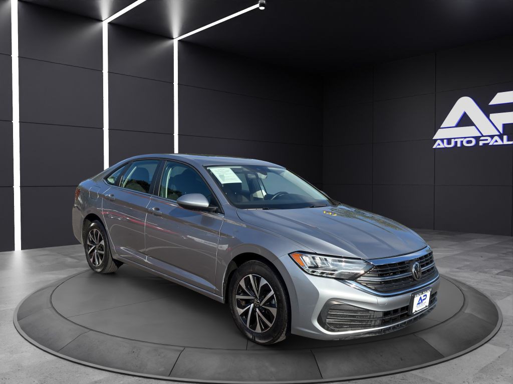 2024 Volkswagen Jetta Image 3