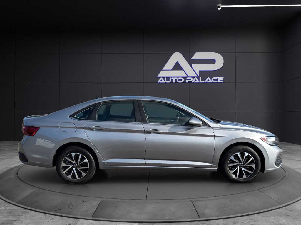 2024 Volkswagen Jetta Image 8