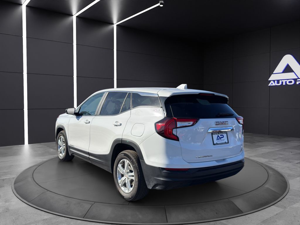 2024 GMC Terrain Image 4