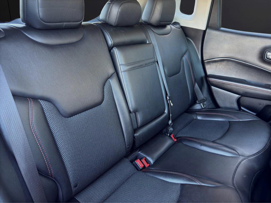 2019 Jeep Compass Image 19