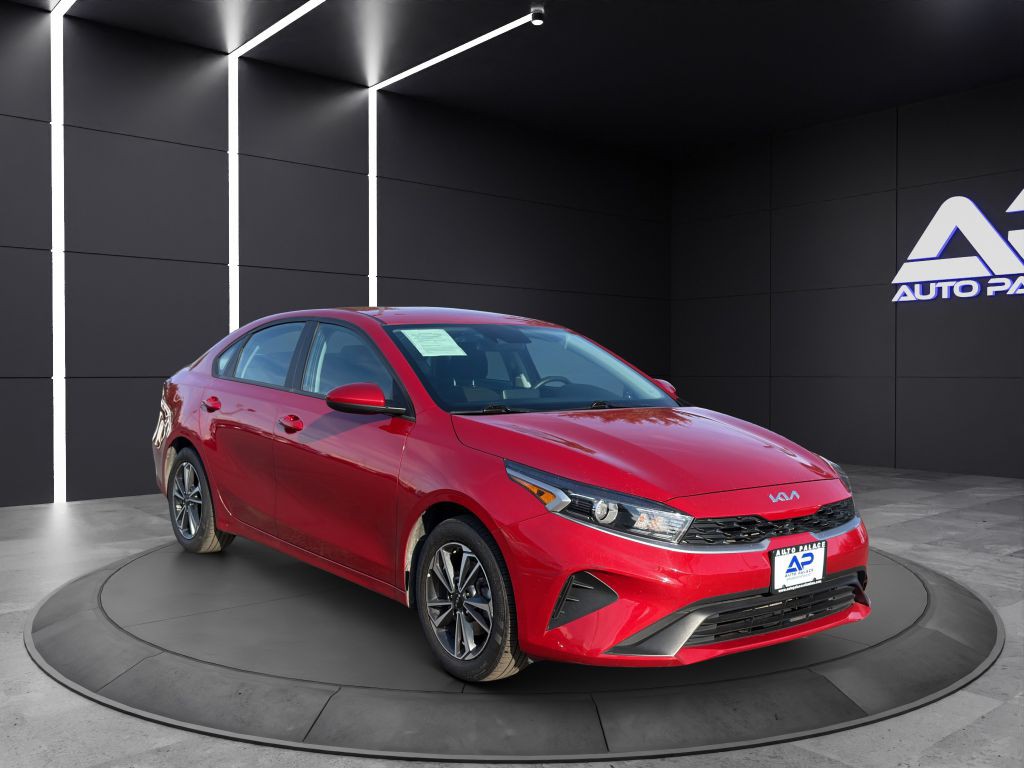 2023 Kia Forte Image 3