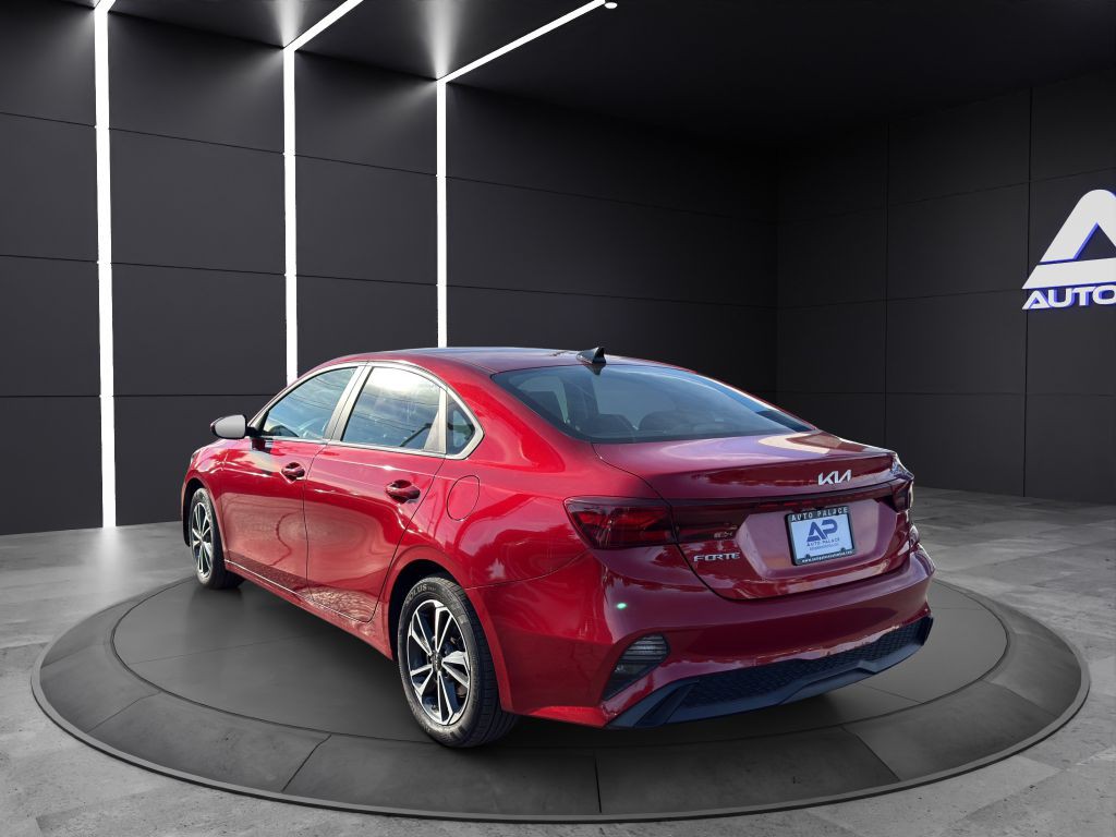 2023 Kia Forte Image 4