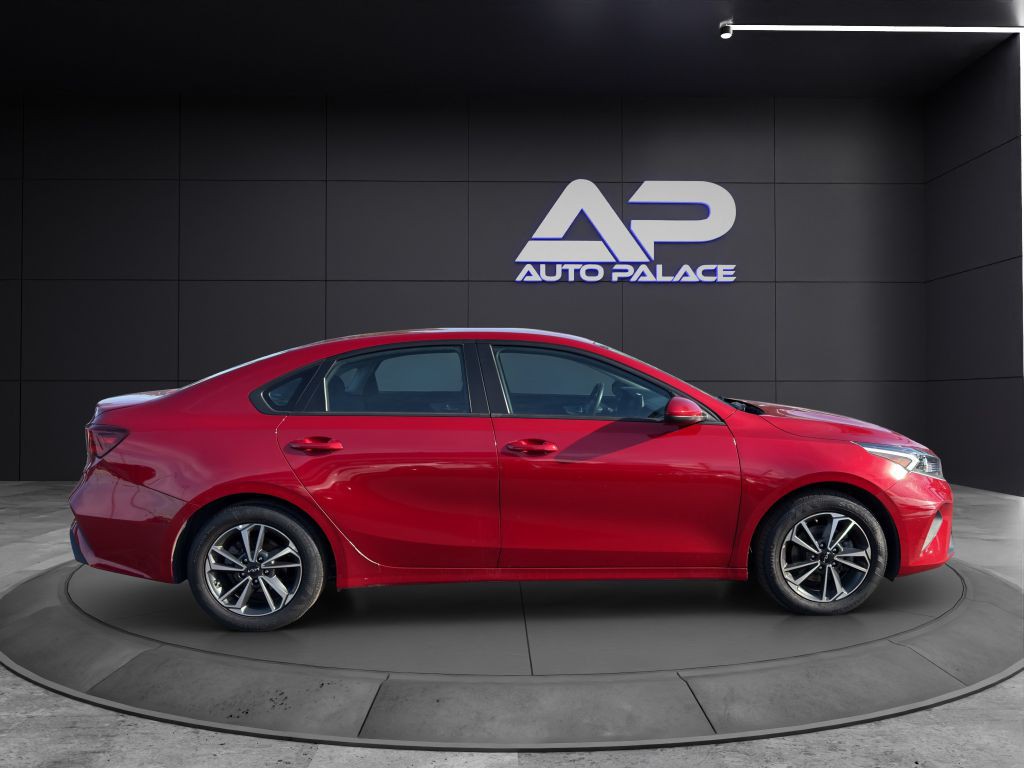 2023 Kia Forte Image 8
