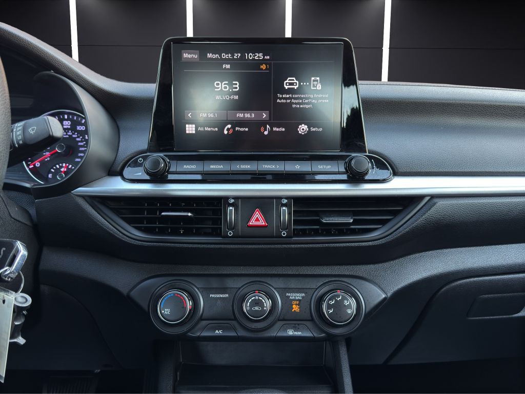 2023 Kia Forte Image 17