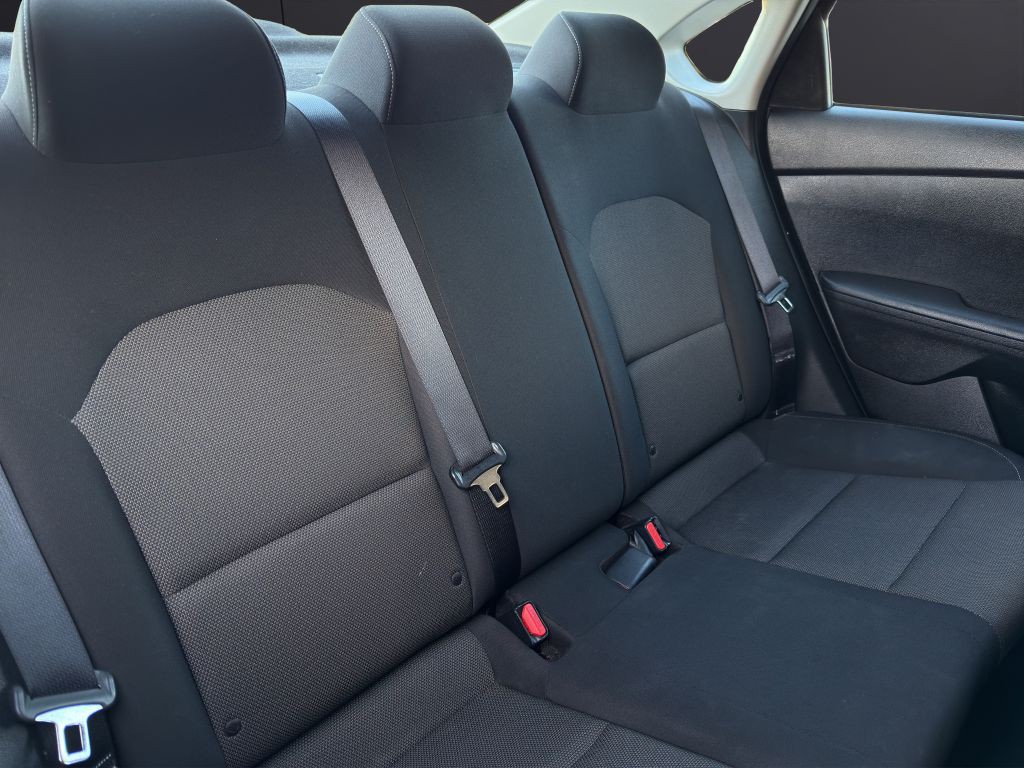 2023 Kia Forte Image 19